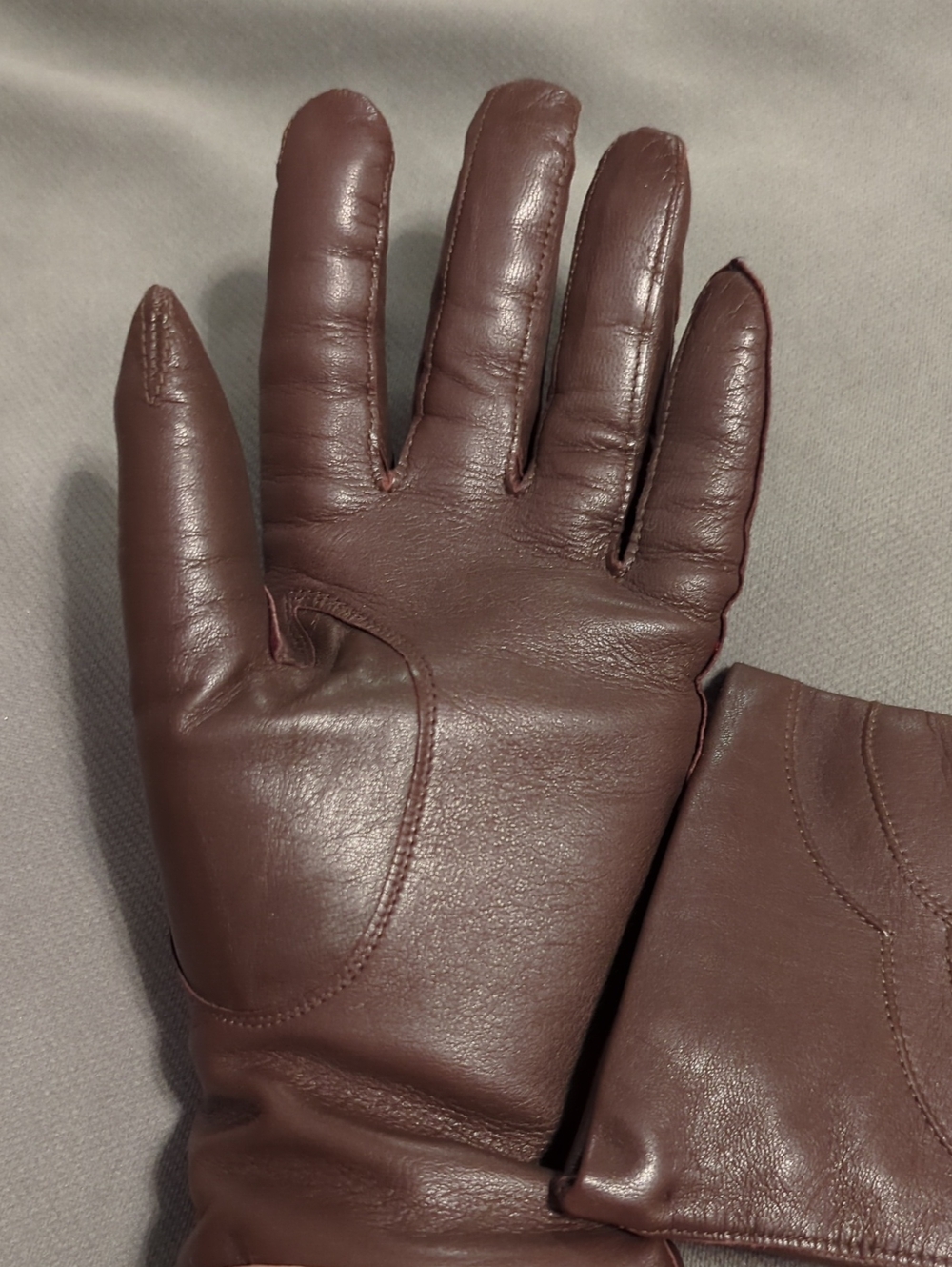 Classic Brown Leather Women's Gloves